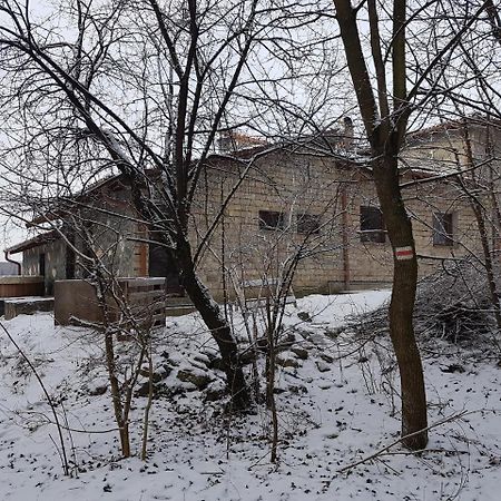Old Stone Villa Obarok Екстер'єр фото
